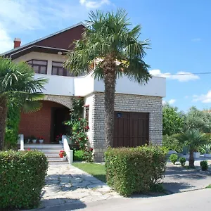 3* Vendégház Ema